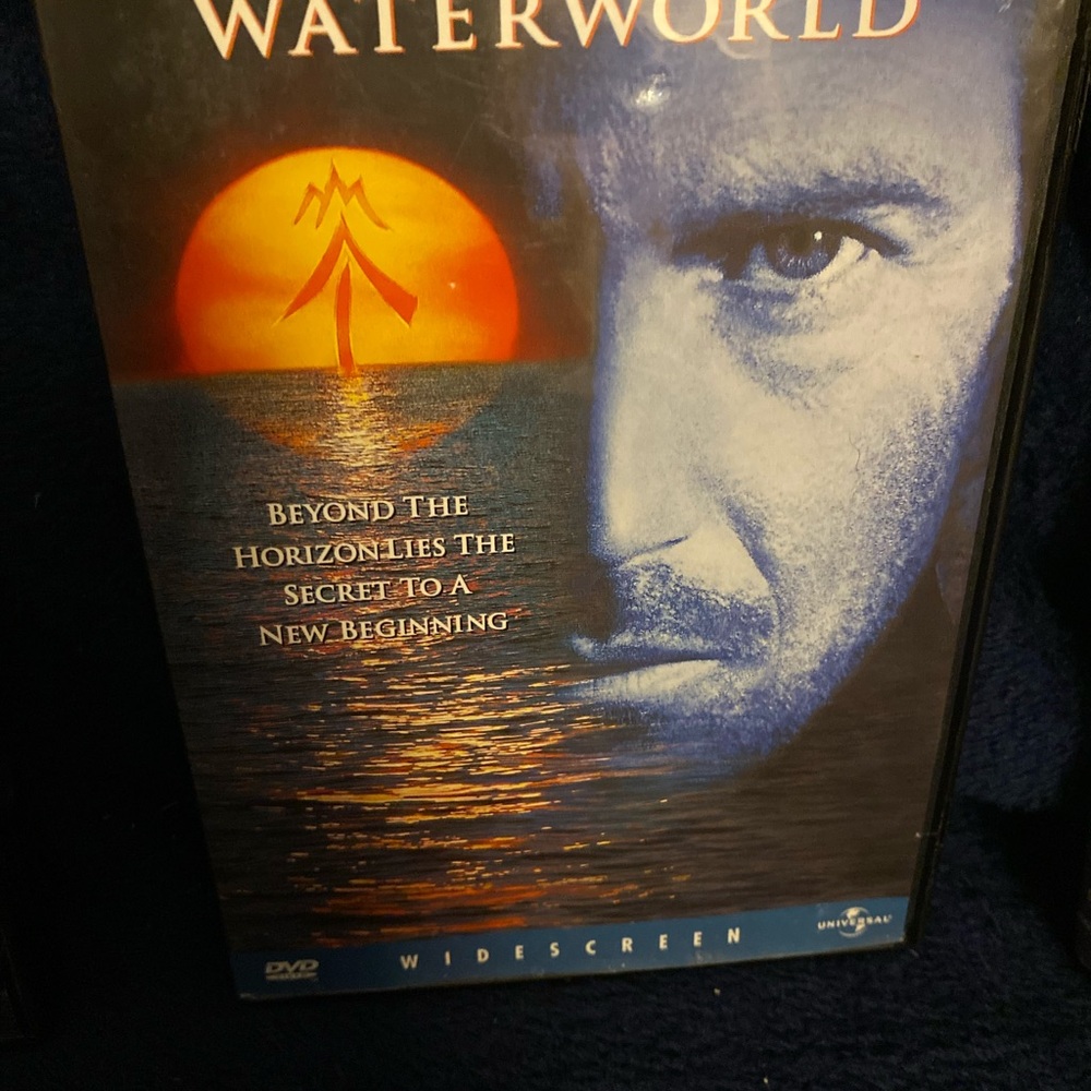 DVD Bundle - Picture 3 of 7